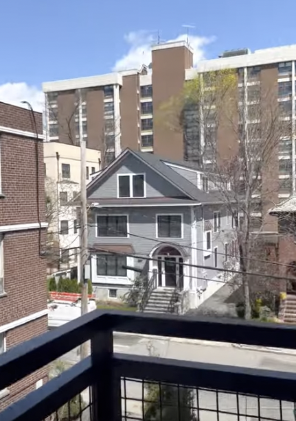 54 Auburn St, Coolidge Corner