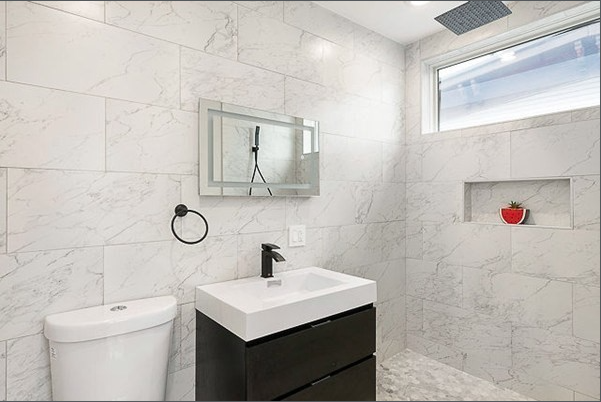 182 7th St, South Boston