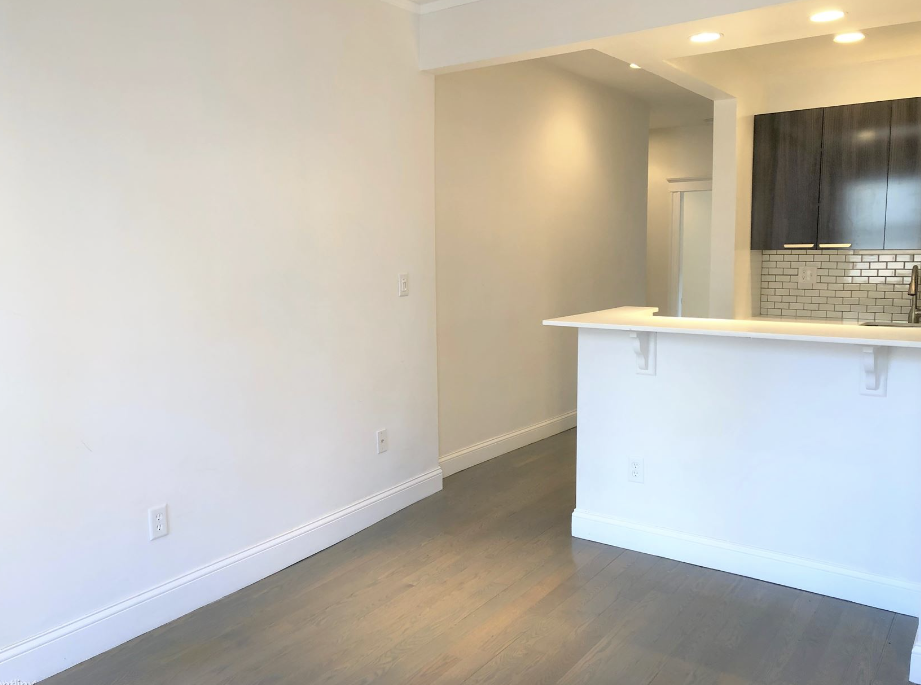 19 Peterborough St, Fenway