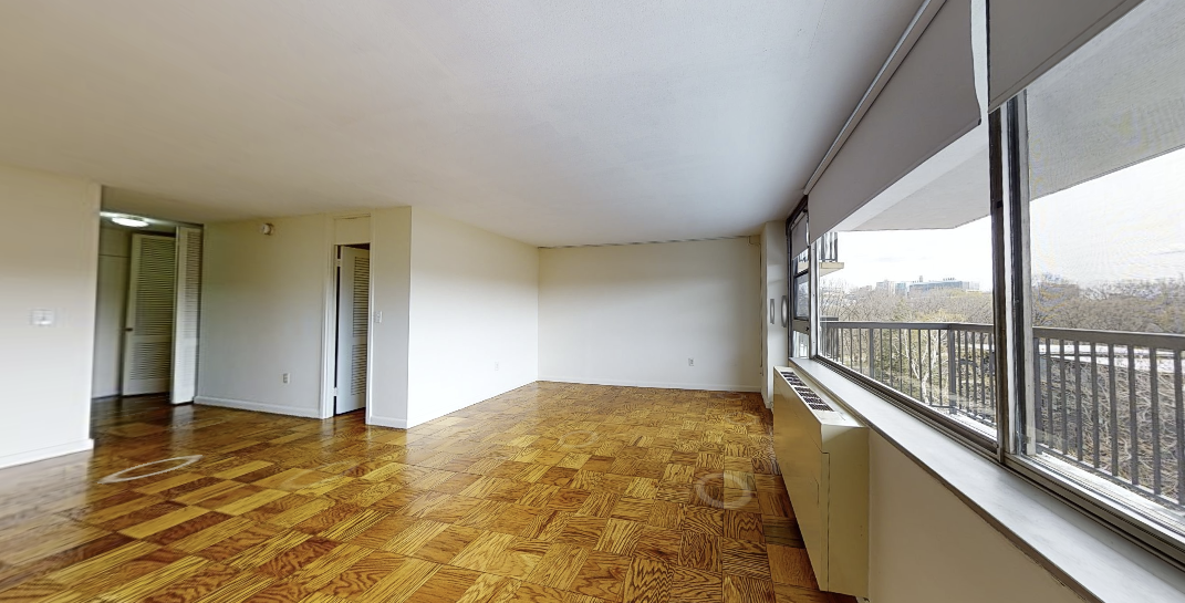 101 Monmouth St, Longwood