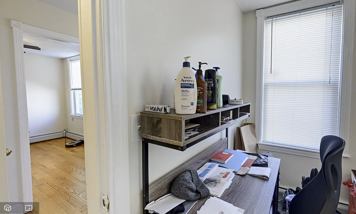 14 Leverett St, Brookline Village