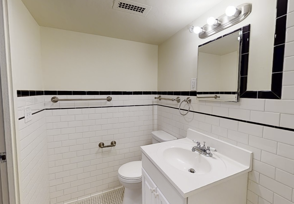 101 Monmouth St, Coolidge Corner