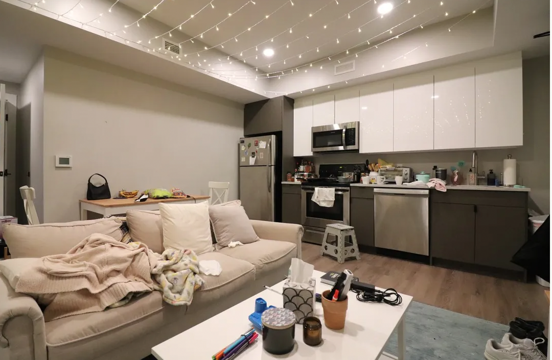 100 Hemenway St, Fenway