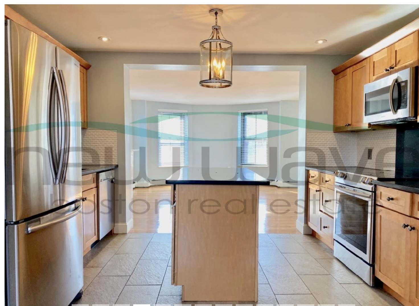 586 Massachusetts Ave, South End