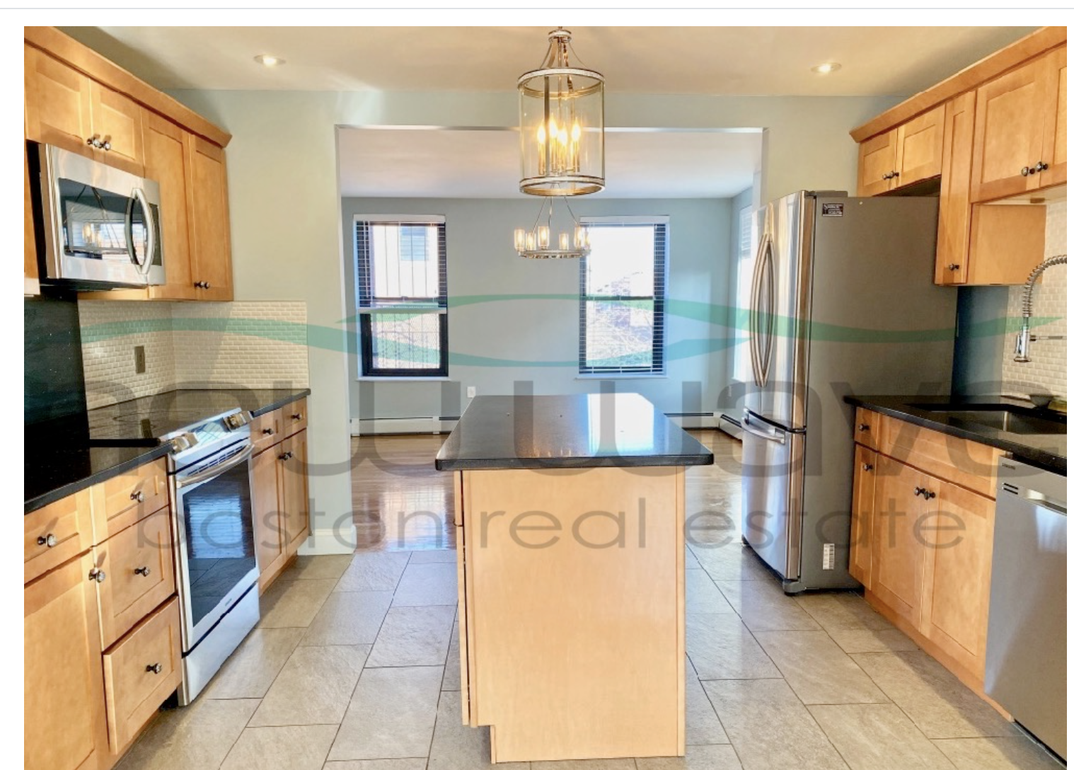 586 Massachusetts Ave, South End