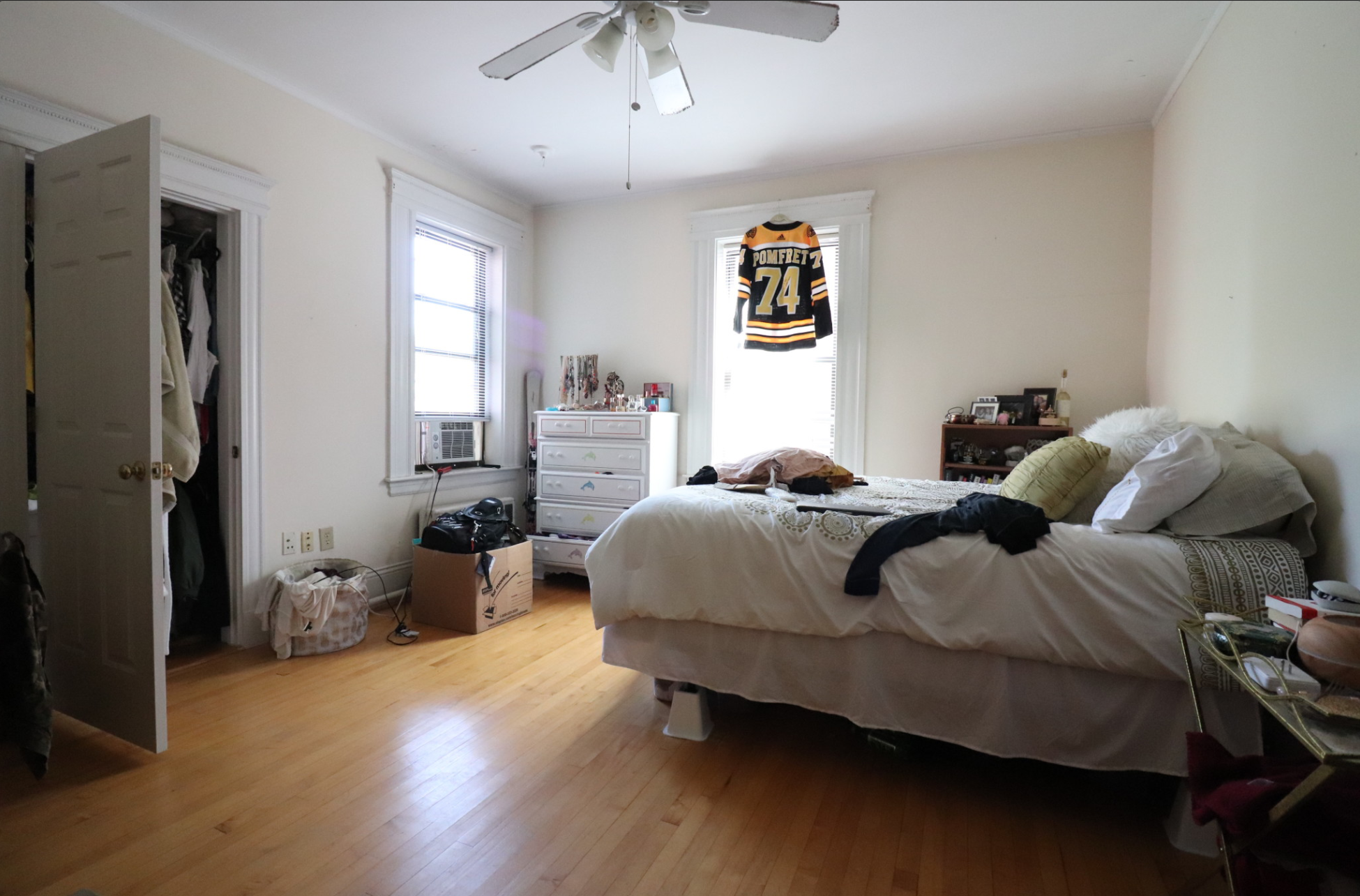 1100 Beacon St, Longwood