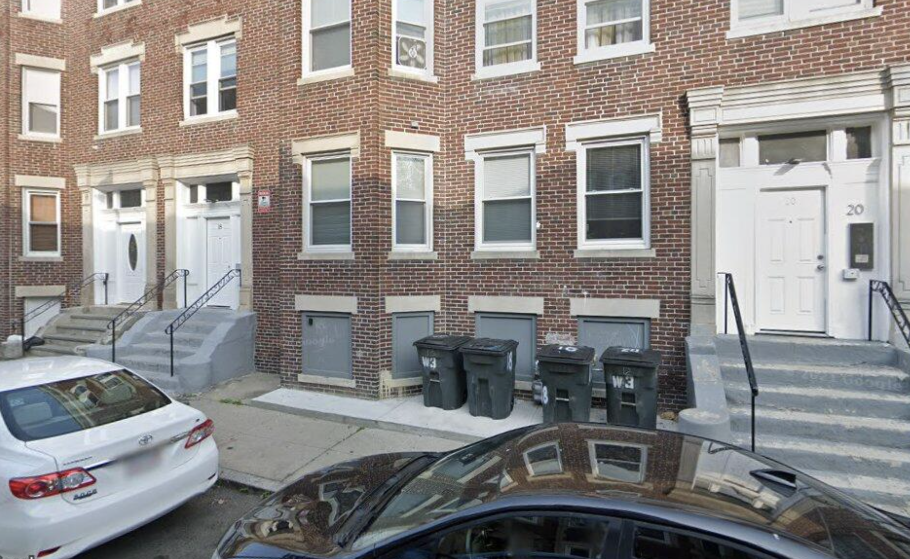 18 Wardman Rd, Roxbury