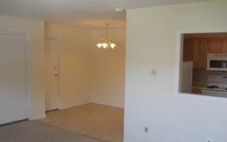 547 Worcester Rd, Framingham