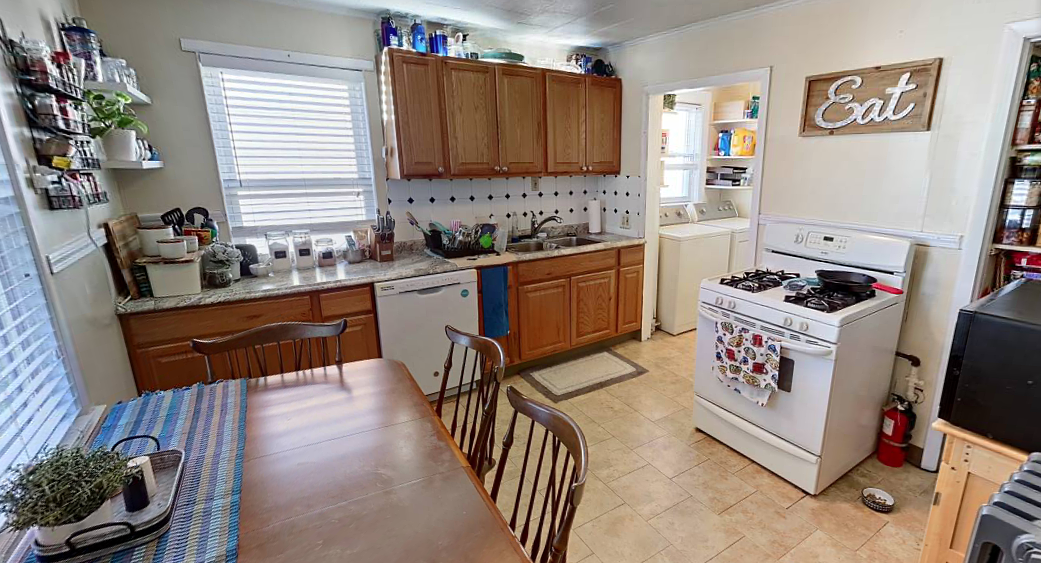 62 Brock St, Brighton