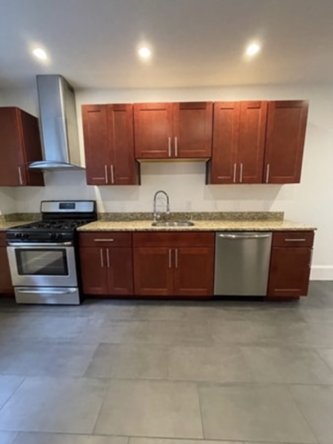 151 Charlesbank Rd, Newton