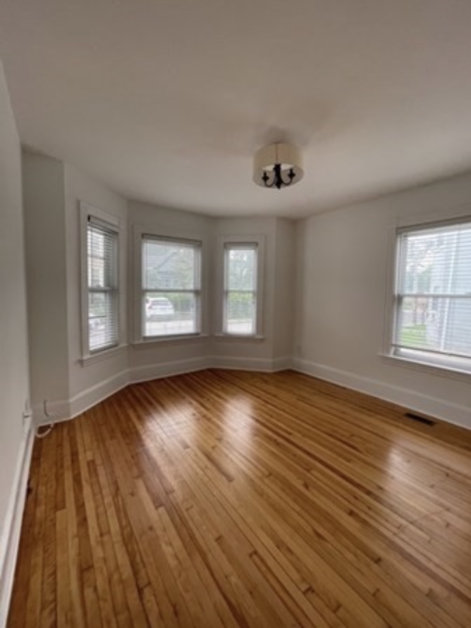 151 Charlesbank Rd, Newton
