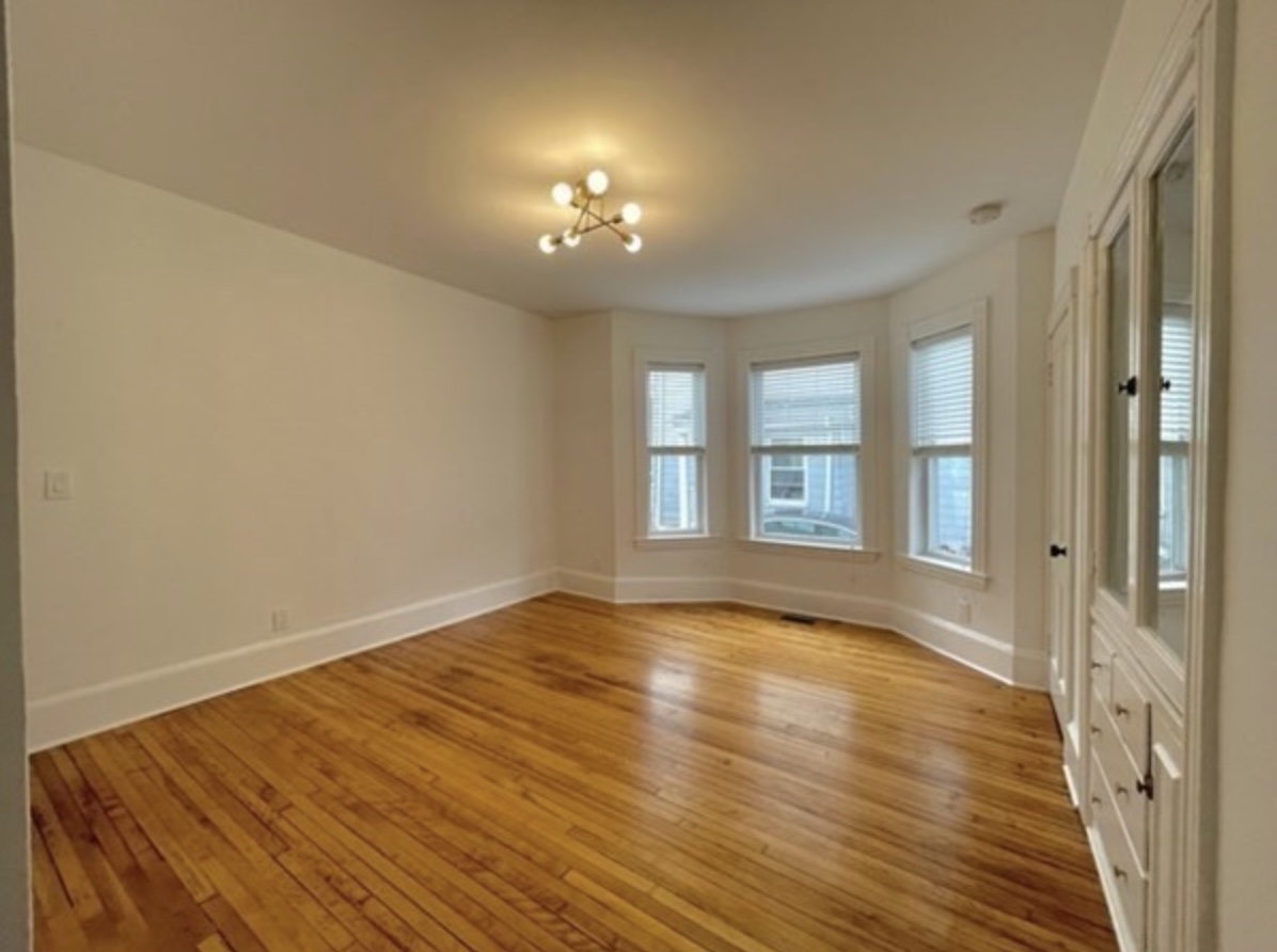 151 Charlesbank Rd, Newton