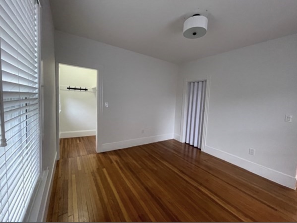 151 Charlesbank Rd, Newton