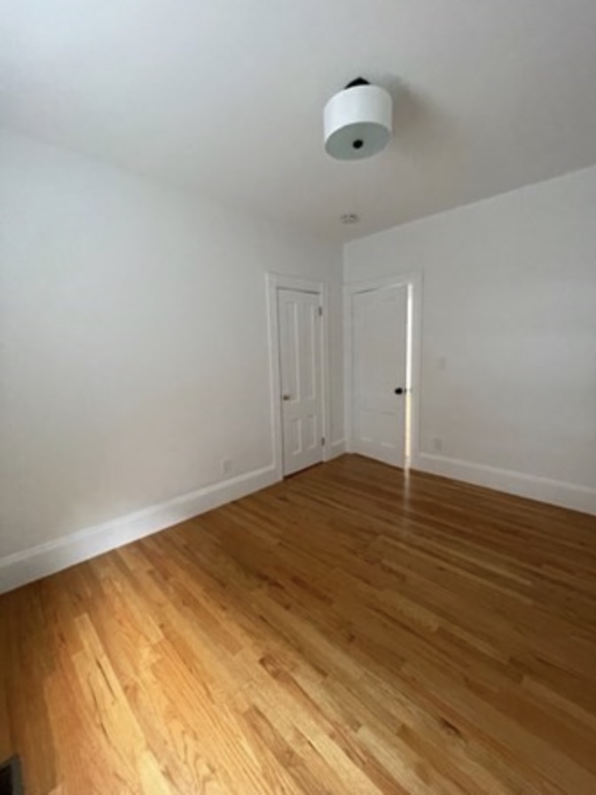 151 Charlesbank Rd, Newton