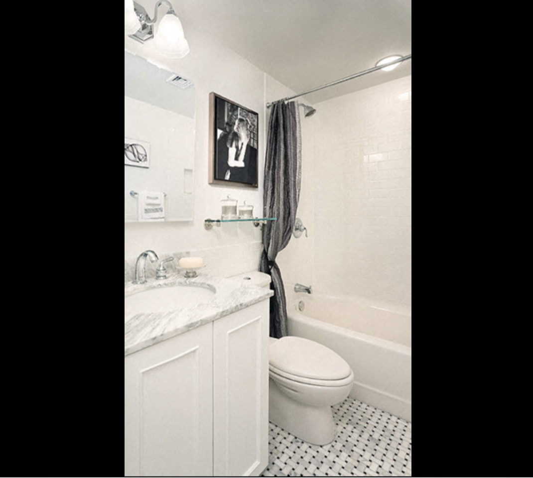 20 Chapel St, Longwood