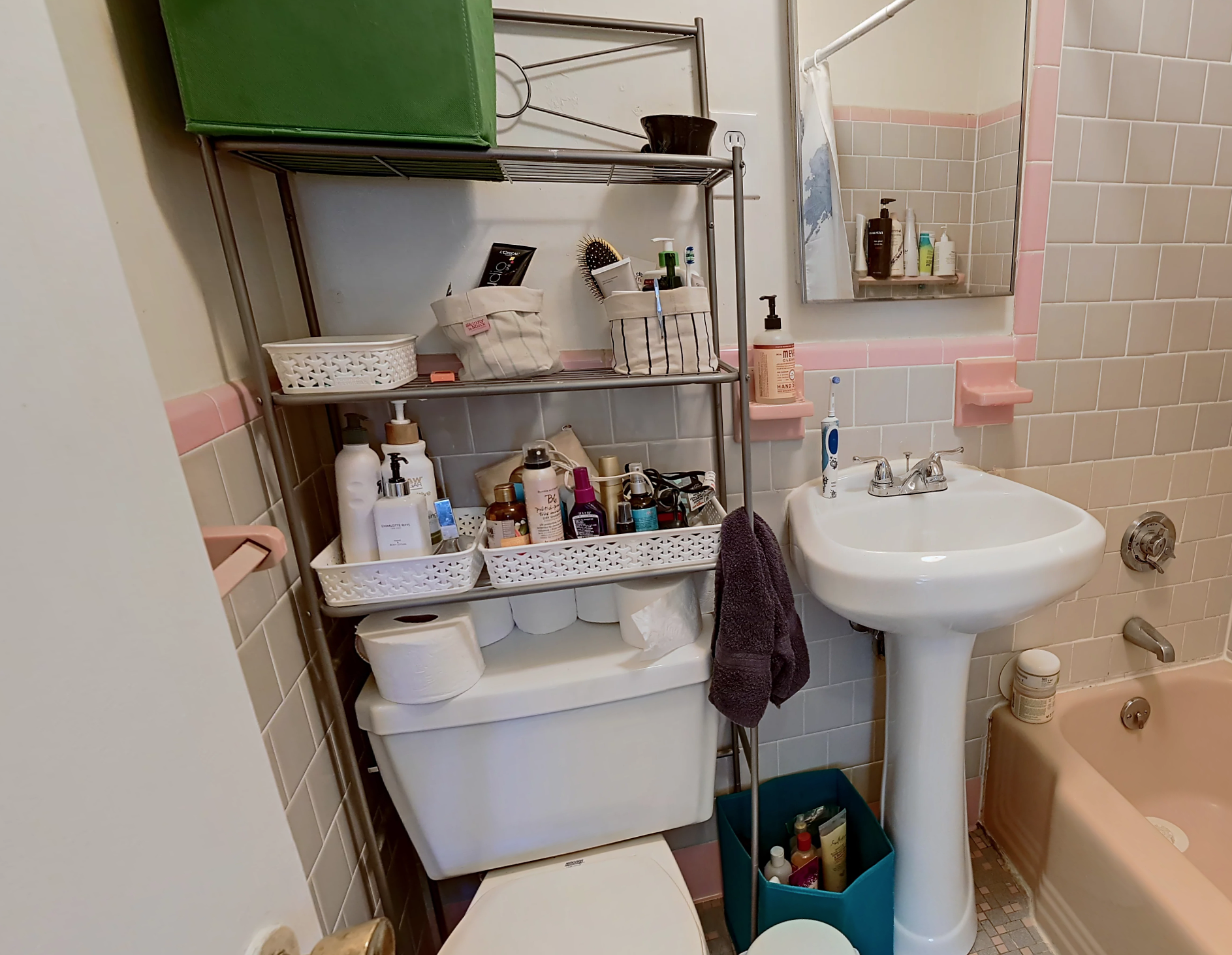 1063 Beacon St, Longwood