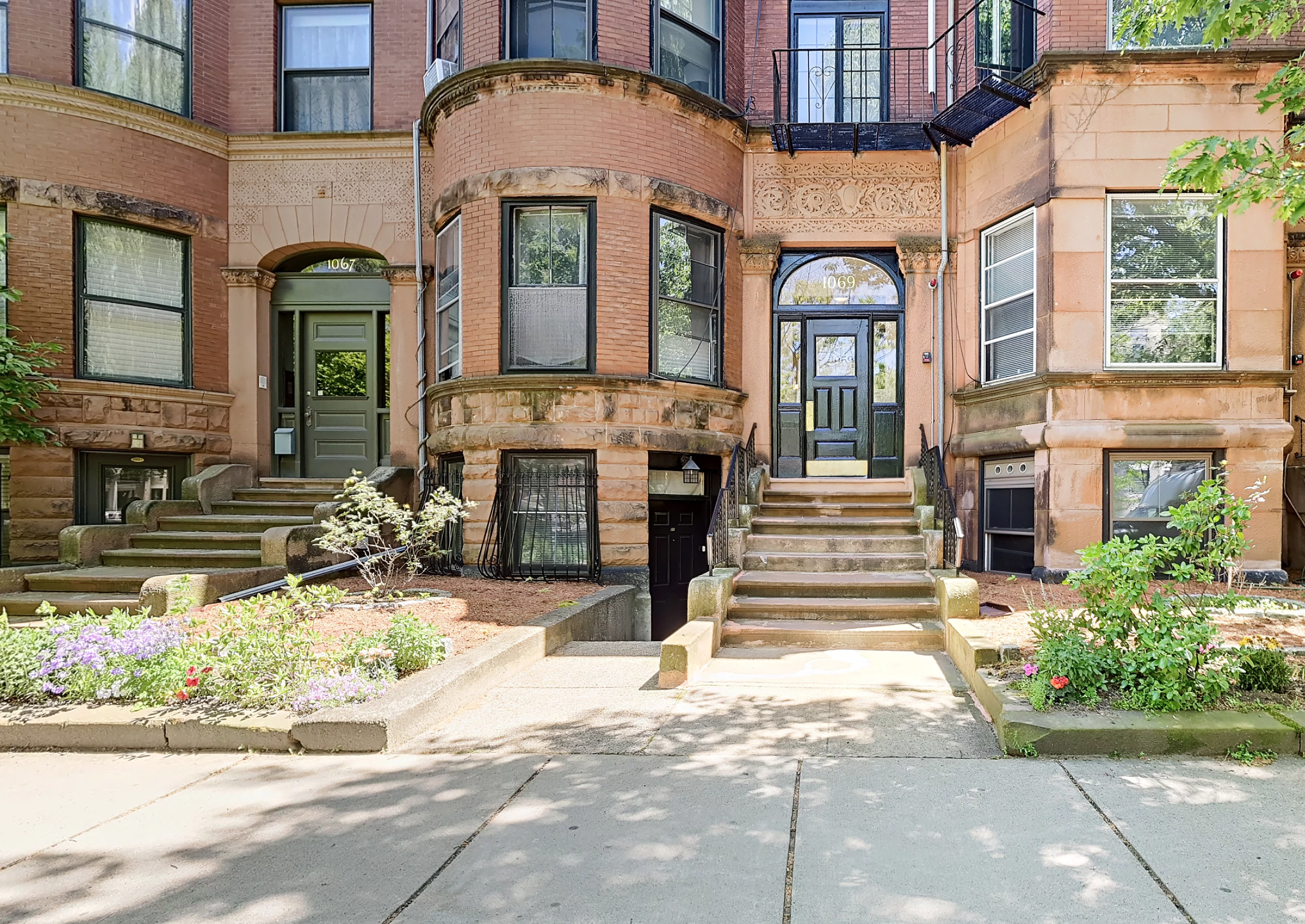 1063 Beacon St, Longwood