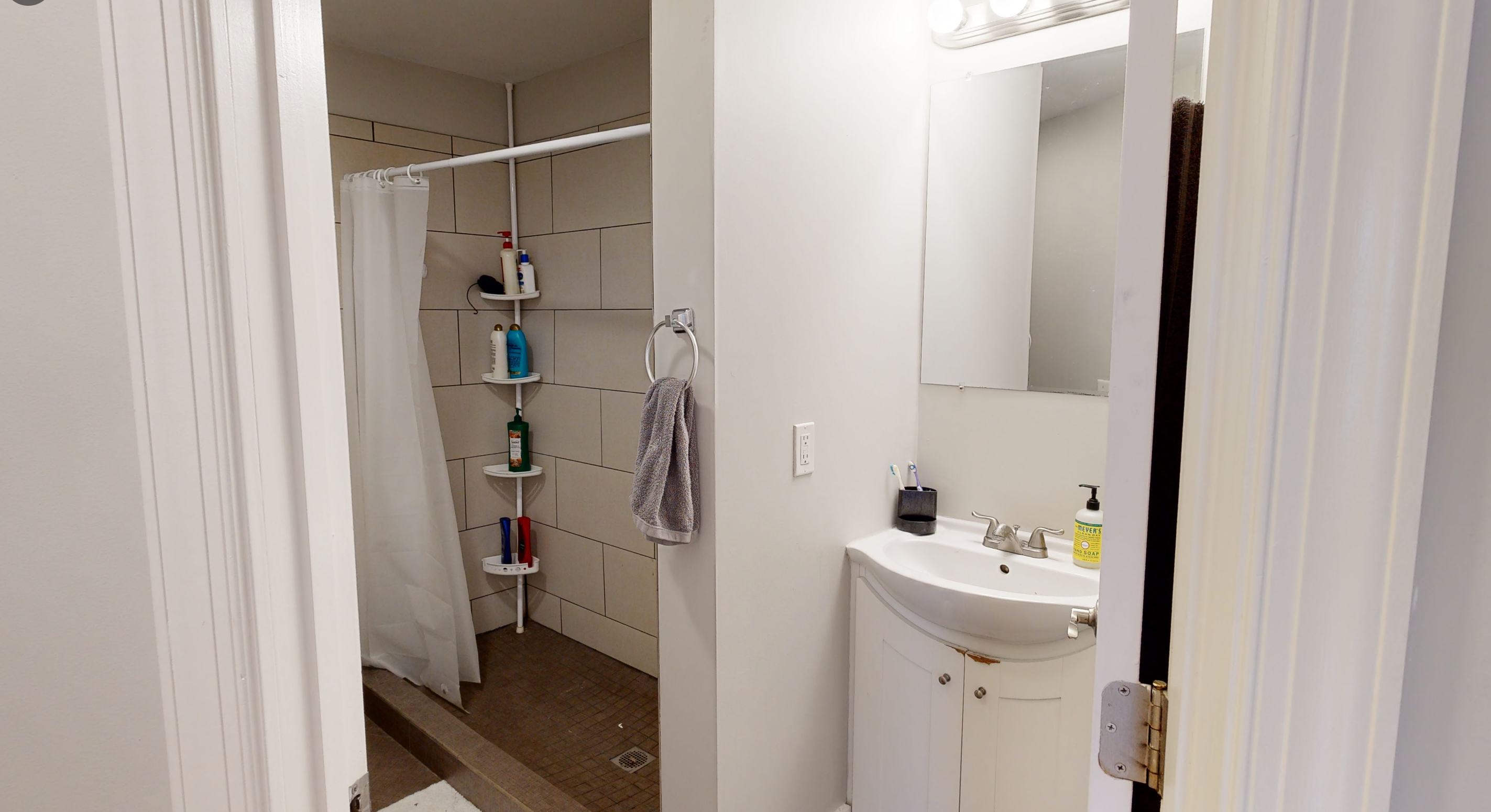 33 Portsmouth St, Cambridgeport