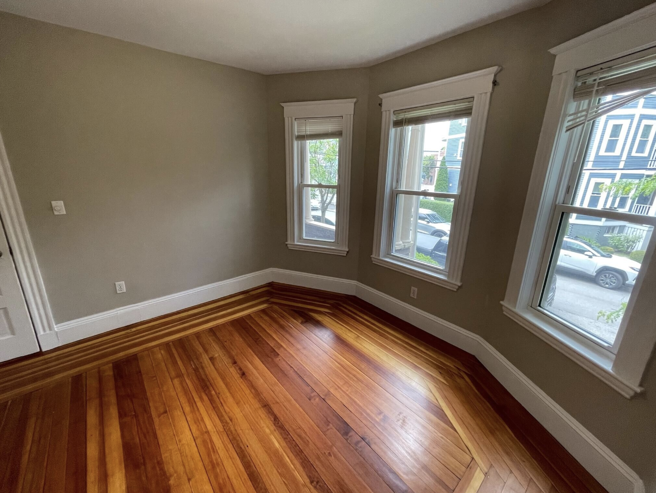 10 Cambridge Ter, Porter Square