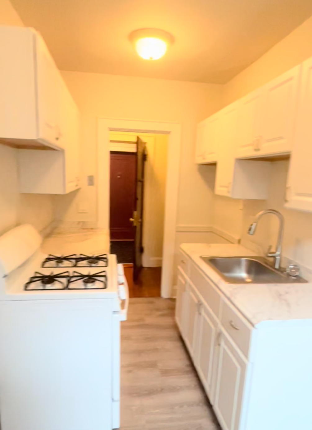 136 Highland Ave, Prospect Hill