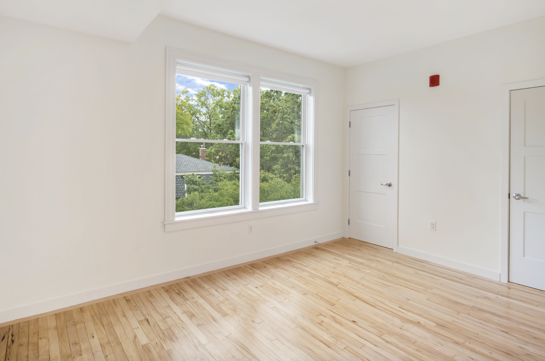 24 Magazine St, Cambridgeport