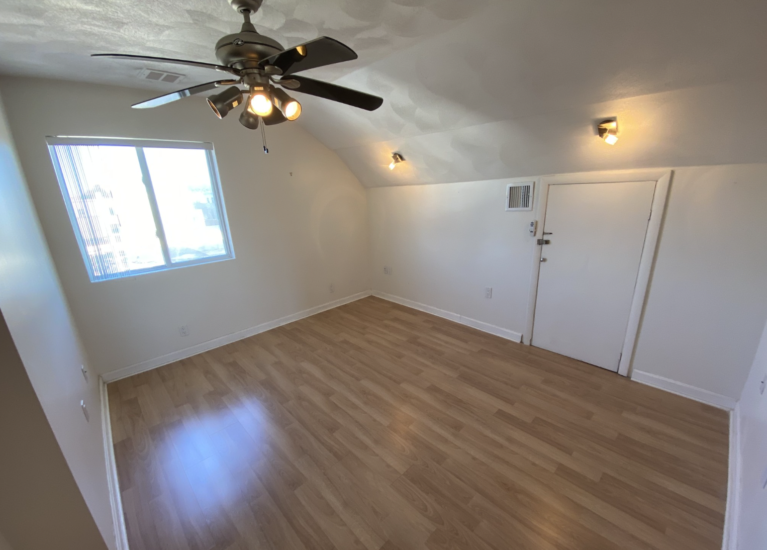 8 Albion Pl, Powder House Square