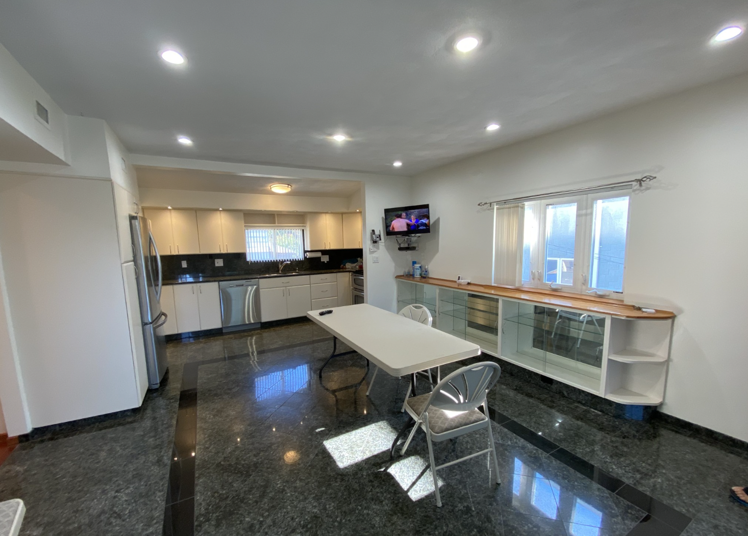 8 Albion Pl, Powder House Square