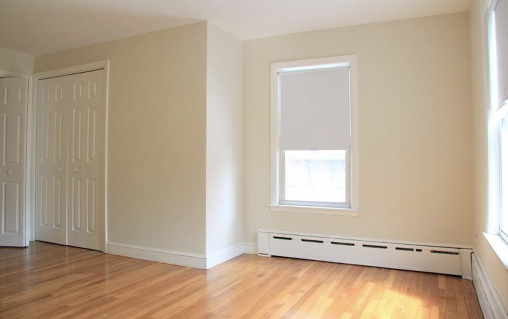 898 Massachusetts Ave, Riverside