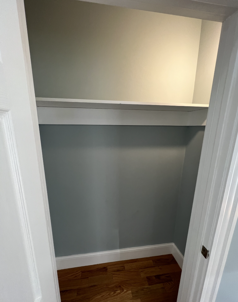 372 Oxford St, Ward Two