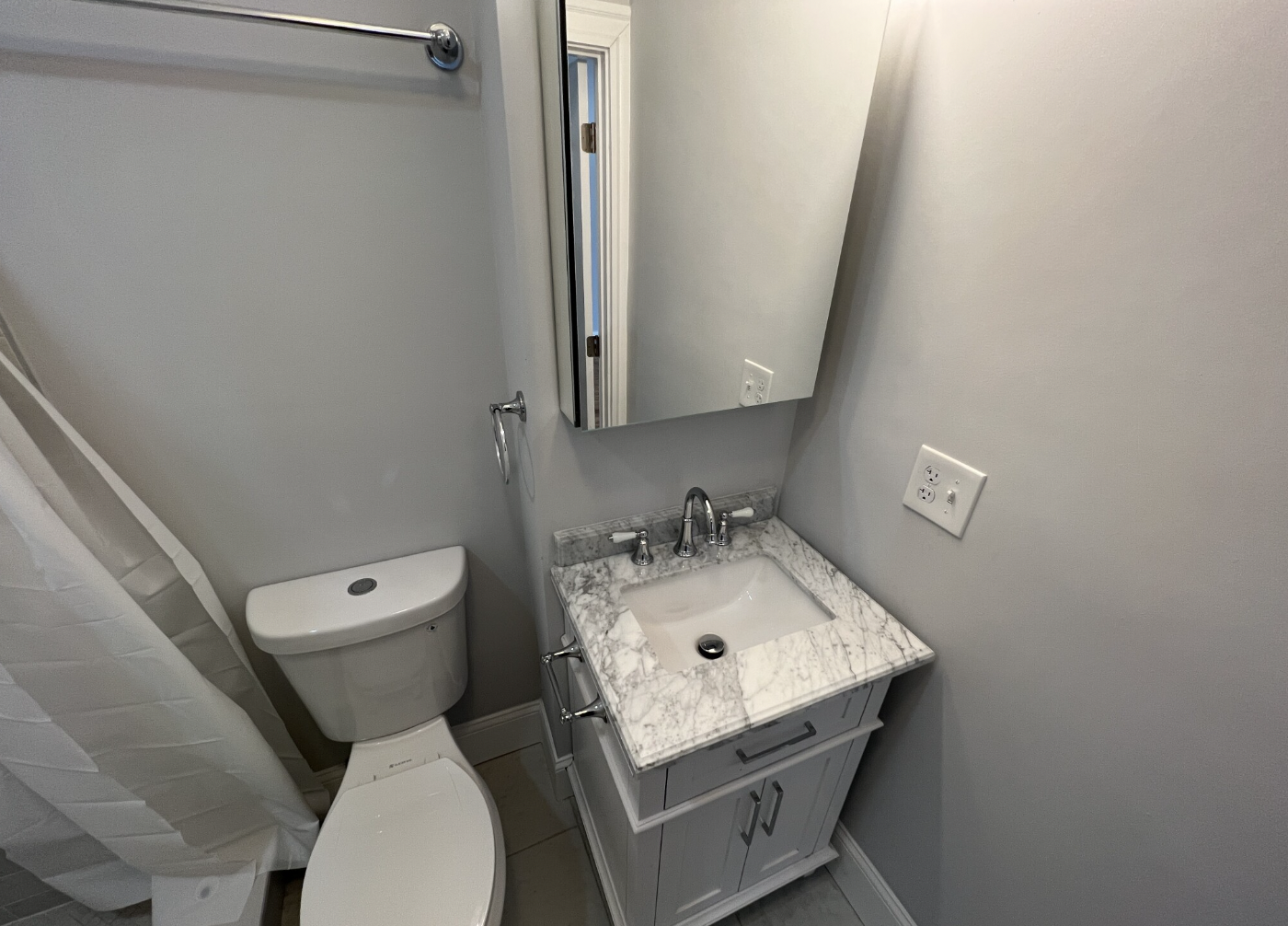 372 Oxford St, Ward Two