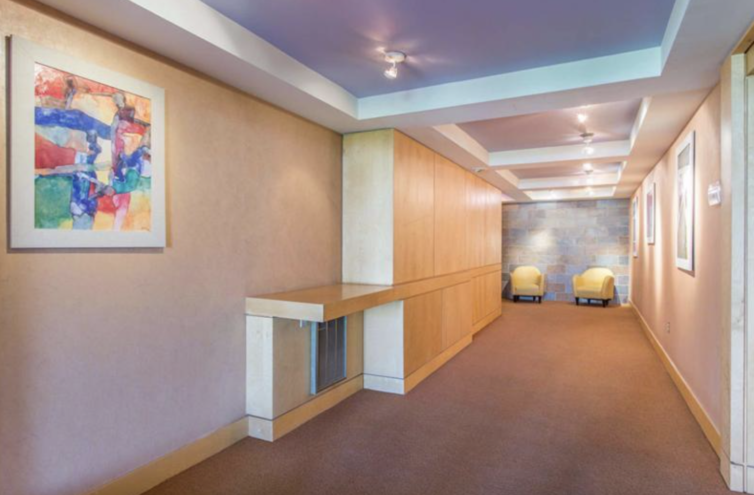 320 Hammond Pond Pkwa, Chestnut Hill