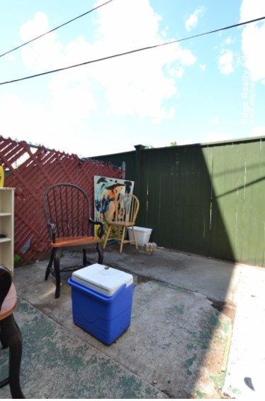 27 Blaine St, Allston