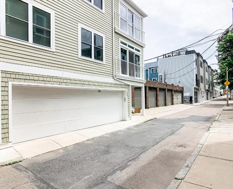 154 Gold St, South Boston