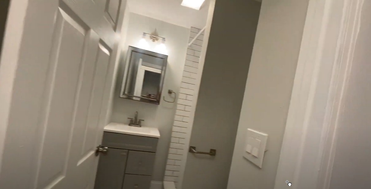 351 8th St, South Boston