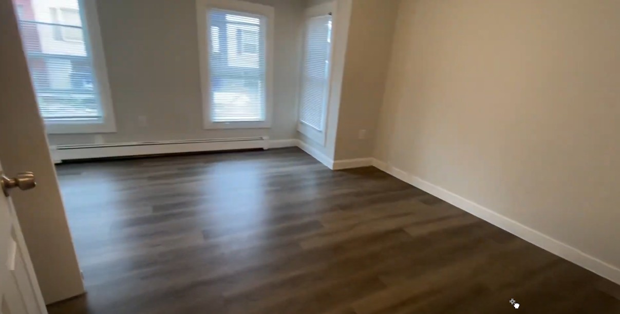 351 8th St, South Boston