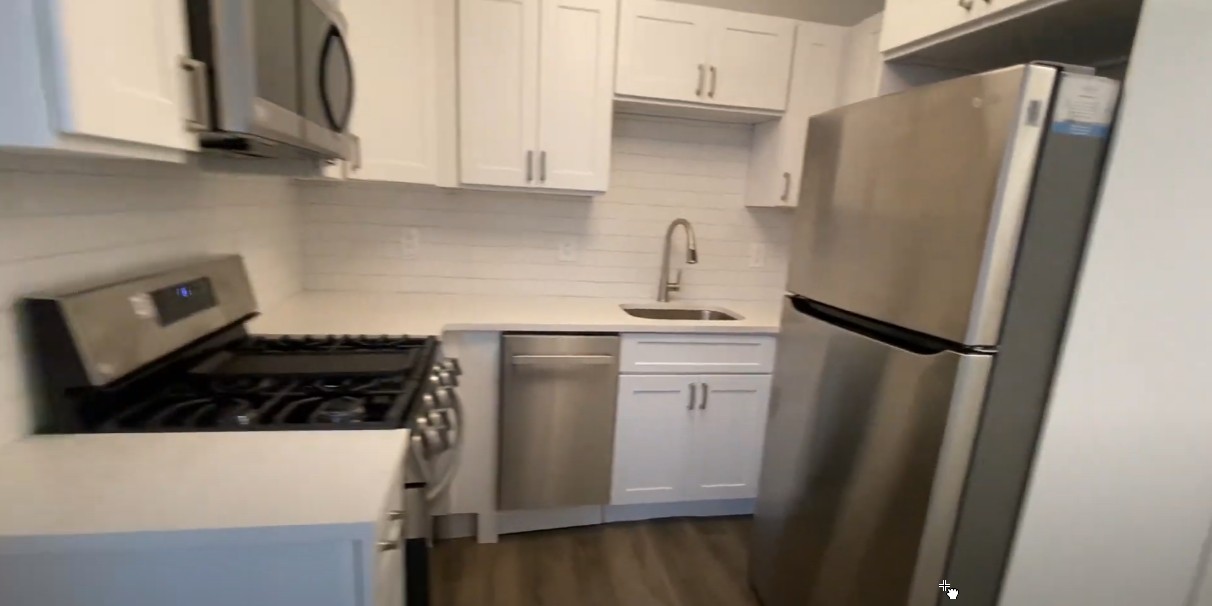 351 8th St, South Boston