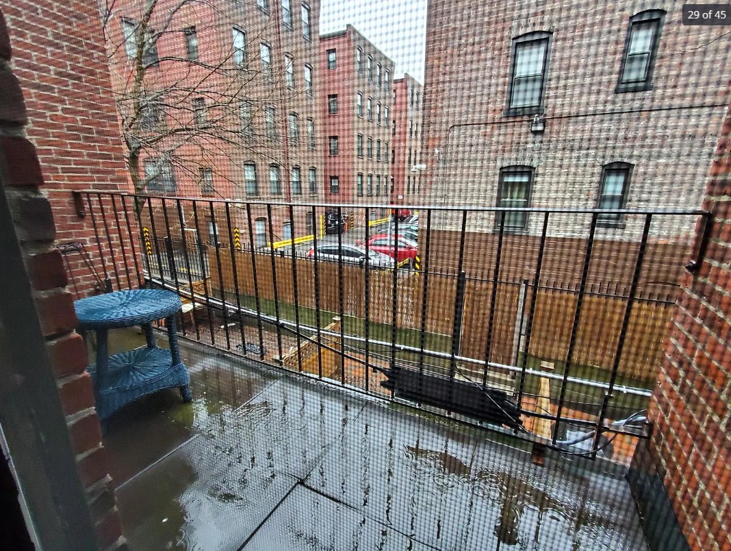 166 Saint Botolph St, South End