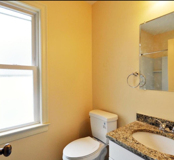 33 Pratt St, Allston