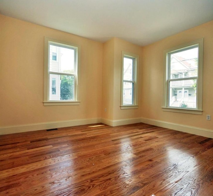 33 Pratt St, Allston