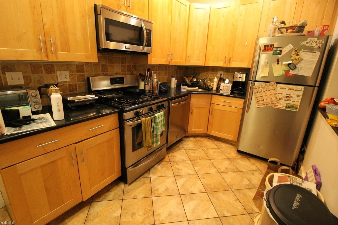 19 Saint Lukes Rd, Allston