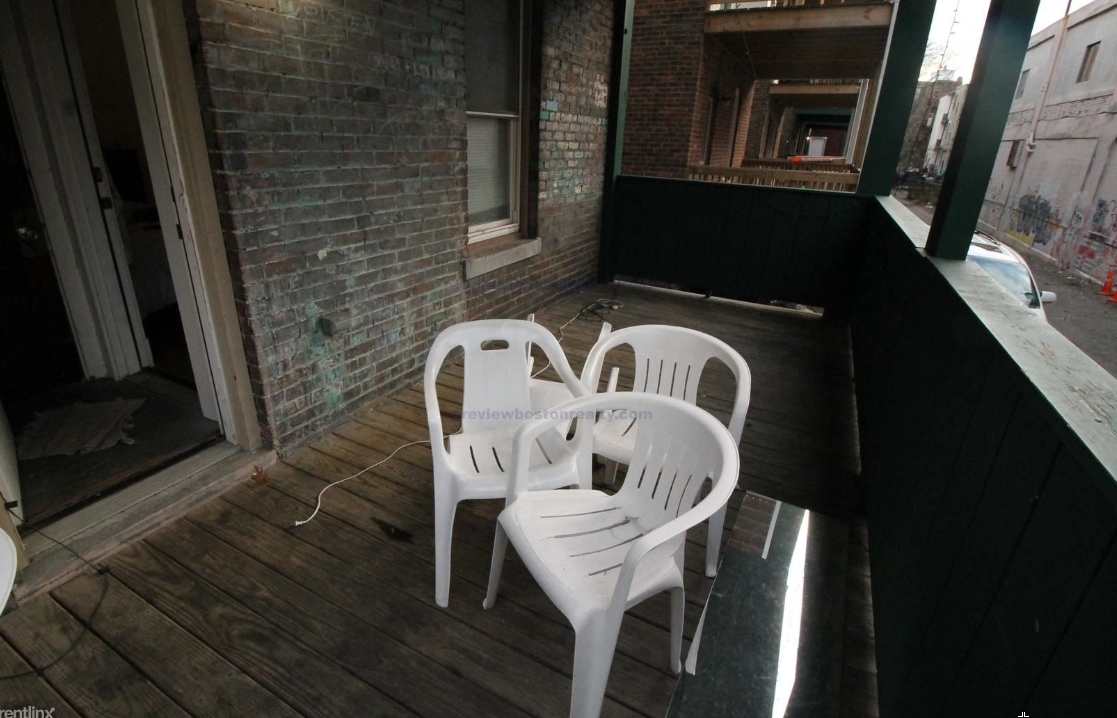 19 Saint Lukes Rd, Allston