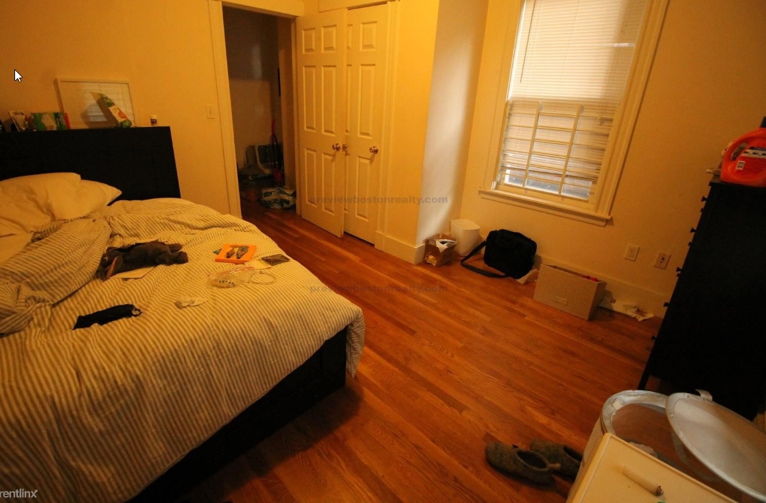 19 Saint Lukes Rd, Allston