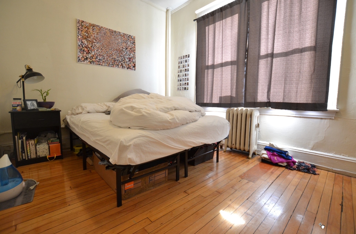 54 Egmont St, Coolidge Corner