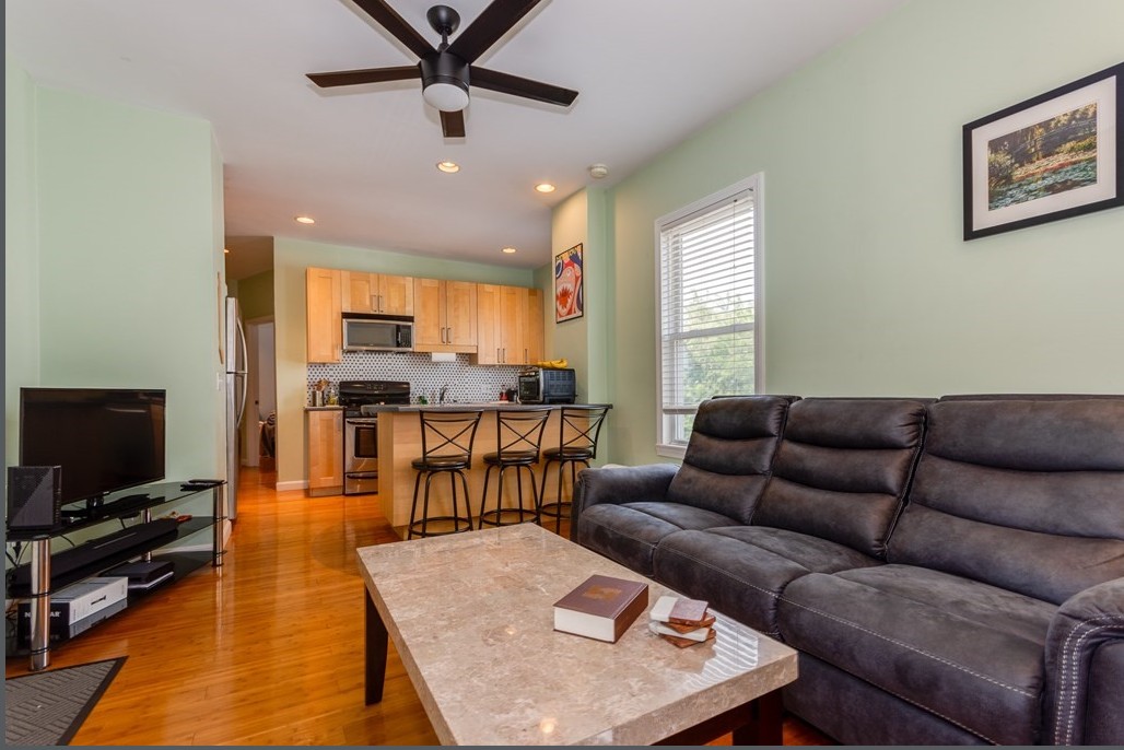 12 Montfern Ave, Brighton