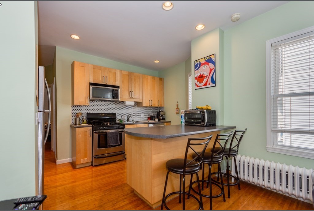 12 Montfern Ave, Brighton