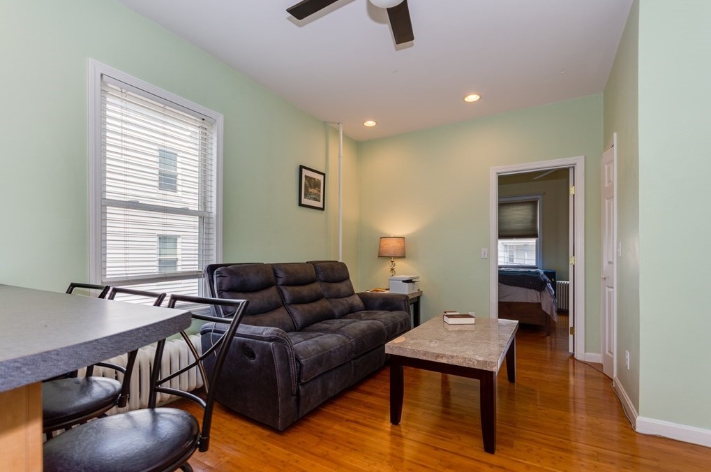 12 Montfern Ave, Brighton