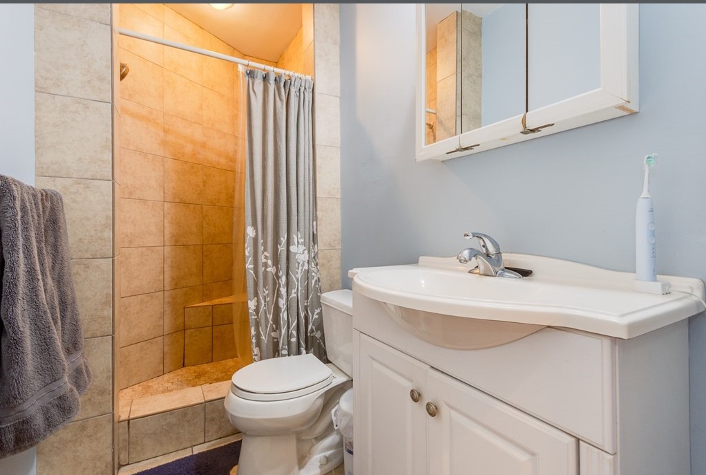 12 Montfern Ave, Brighton