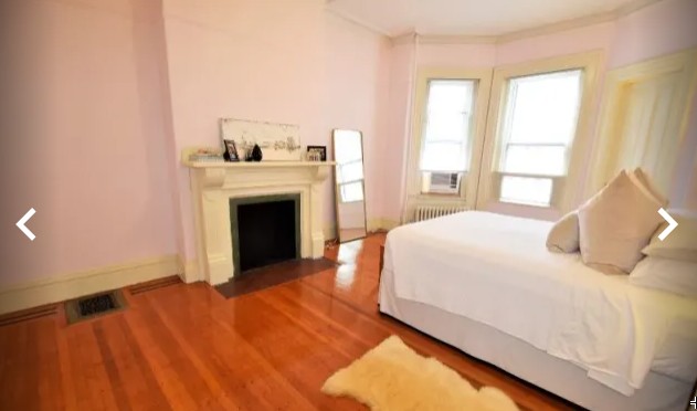 227 Newbury St, Back Bay