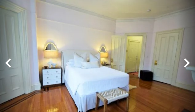 227 Newbury St, Back Bay