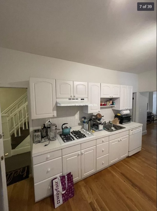 17 Irving St, Beacon Hill